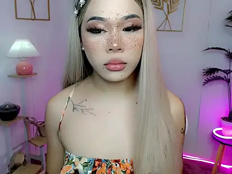 Snapshot of slutty_lauraxxx chatting on March 20, 2026, 12:33 am slutty lauraxxx online show from March 20, 2026, 12:33 am