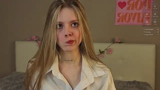 TiffinyMergist online show from December 4, 2025, 8:30 pm