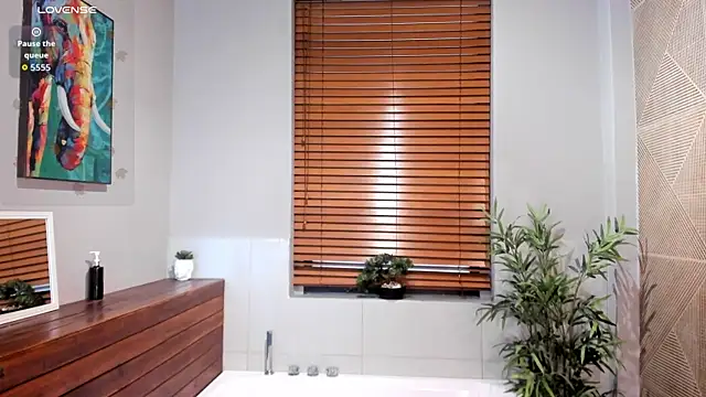 Noah dupont  online show from November 11, 2025, 11:49 am