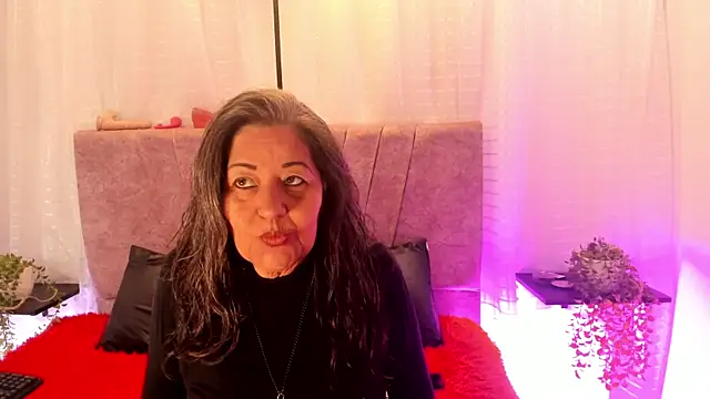 Victoriaa Anderson online show from June 5, 2026, 6:46 pm