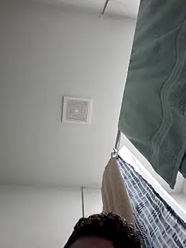 Snapshot of elchuloleo chatting on March 6, 2026, 7:14 am elchuloleo online show from March 6, 2026, 7:14 am