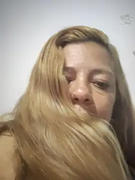 karlaanqui1 online show from February 20, 2026, 1:13 am