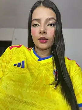 EmmiiGlow online show from June 28, 2026, 2:51 am