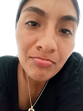 Uvit online show from December 18, 2025, 8:45 pm