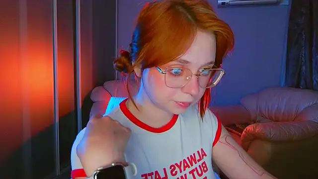 Snapshot of Erica_Nelson chatting on July 25, 2026, 11:33 pm Erica Nelson online show from July 25, 2026, 11:33 pm