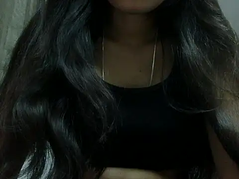 SEXY PRIYA83 online show from April 6, 2026, 1:56 pm