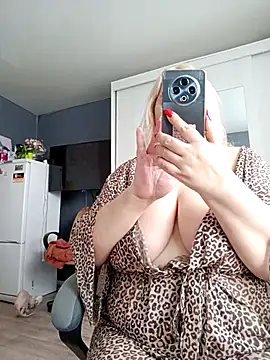 Snapshot of URALS-BOOBS chatting on March 20, 2026, 7:42 am URALS-BOOBS online show from March 20, 2026, 7:42 am