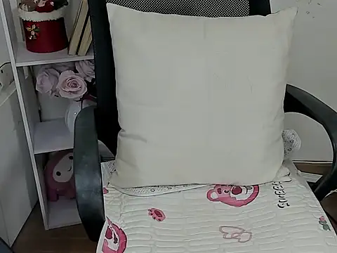 Lee-Young66 online show from February 10, 2026, 2:10 am