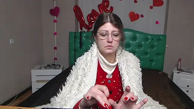 RoseHille online show from February 10, 2026, 2:43 am