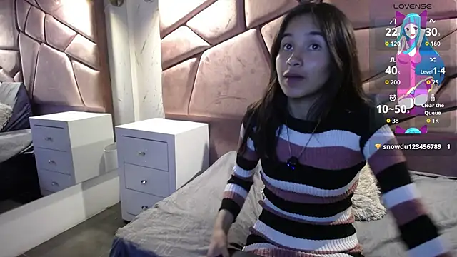 bunnywhite21 online show from November 27, 2025, 6:41 pm