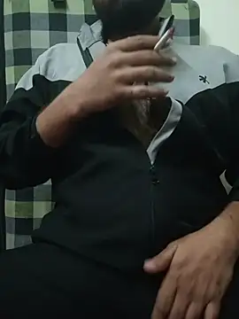 MrToxxic online show from November 25, 2025, 5:57 pm