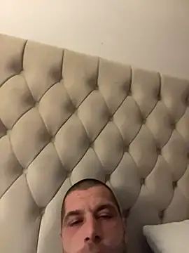 Snapshot of Kinkycouple142 chatting on February 8, 2026, 7:55 pm Kinkycouple142 online show from February 8, 2026, 7:55 pm