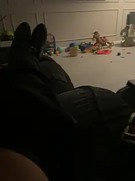 Snapshot of Kinkycouple142 chatting on March 25, 2026, 9:14 pm Kinkycouple142 online show from March 25, 2026, 9:14 pm