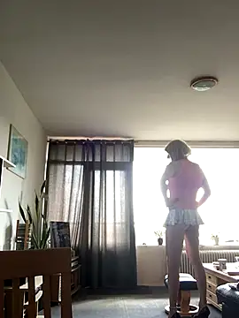 Snapshot of simone_xdressing chatting on September 13, 2025, 1:11 pm simone xdressing online show from September 13, 2025, 1:11 pm