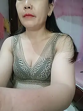 Feeling-hot online show from July 2, 2026, 2:12 pm