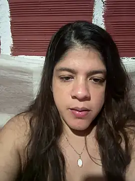 diamore3377 online show from February 12, 2026, 3:39 am