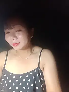 vangkt-cute online show from July 28, 2026, 8:23 pm