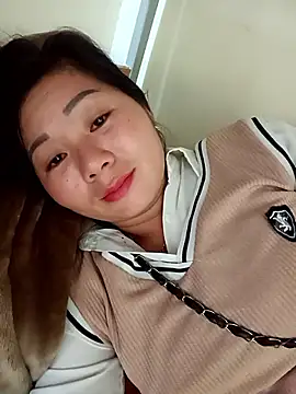 vangkt-cute online show from April 26, 2026, 7:27 am