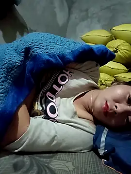 vangkt-cute online show from November 27, 2025, 4:57 am