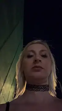 HOTLadyluna online show from July 26, 2026, 12:28 am