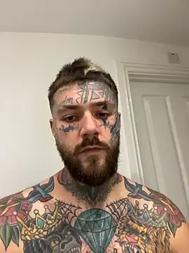 Snapshot of magicmichaell chatting on December 3, 2025, 9:58 pm magicmichaell online show from December 3, 2025, 9:58 pm