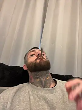 Snapshot of magicmichaell chatting on March 27, 2026, 3:35 pm magicmichaell online show from March 27, 2026, 3:35 pm