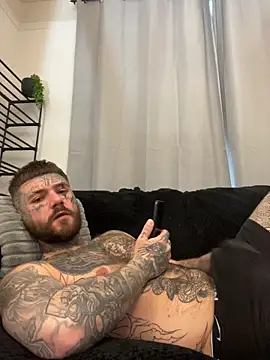 magicmichaell online show from June 3, 2026, 7:53 am