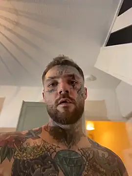 Snapshot of magicmichaell chatting on December 15, 2025, 7:09 pm magicmichaell online show from December 15, 2025, 7:09 pm