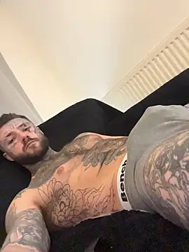 Snapshot of magicmichaell chatting on March 18, 2026, 9:56 am magicmichaell online show from March 18, 2026, 9:56 am