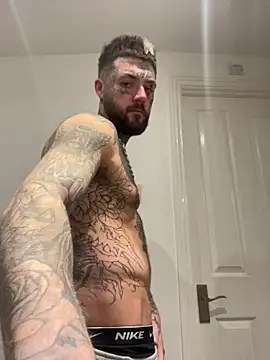 Snapshot of magicmichaell chatting on November 20, 2025, 8:31 pm magicmichaell online show from November 20, 2025, 8:31 pm