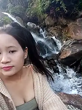 -Huong-99 online show from December 14, 2025, 8:09 am