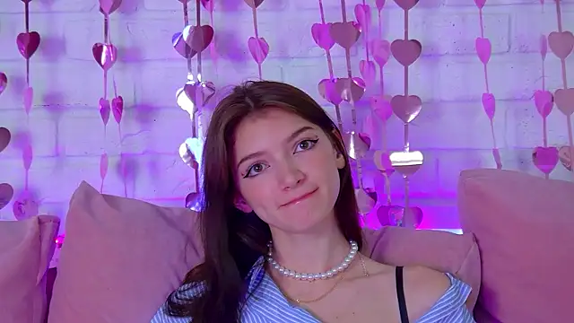 Snapshot of SophiaProve chatting on February 12, 2026, 4:51 pm SophiaProve online show from February 12, 2026, 4:51 pm