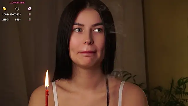 CoreenYorton online show from January 12, 2026, 1:12 am