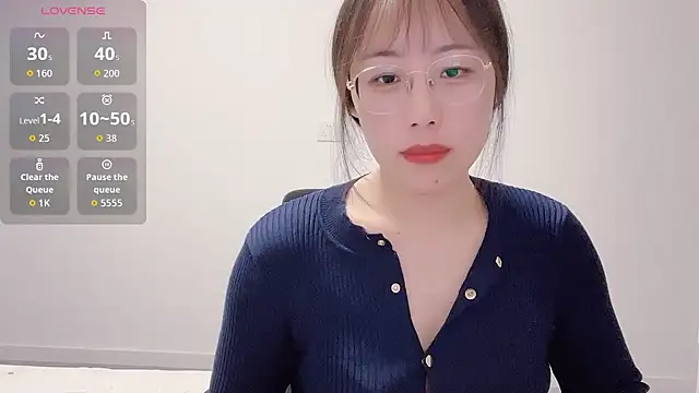 suisui322 online show from February 12, 2026, 1:44 pm