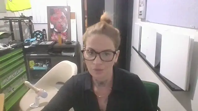 jayteelive online show from May 25, 2026, 6:23 am