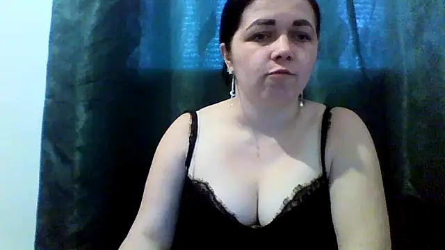 Vitalina282128 online show from April 25, 2026, 9:01 am
