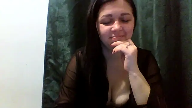 Vitalina282128 online show from February 14, 2026, 4:40 pm