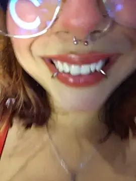 Sarah Lark- online show from May 25, 2026, 11:58 pm