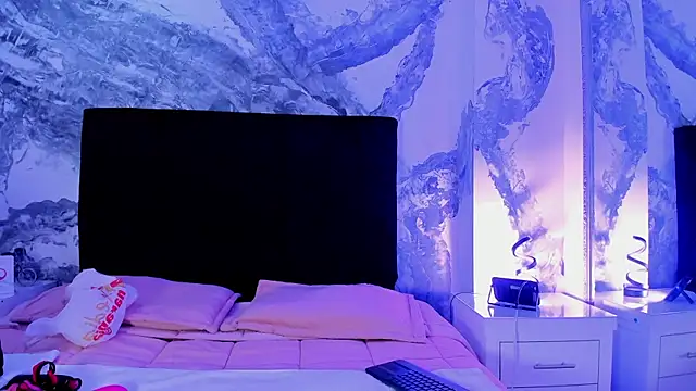 lilithDraven  online show from March 3, 2026, 4:19 am