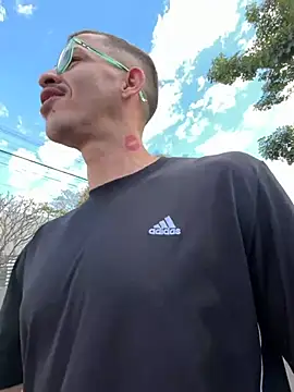 Lucasjandre online show from July 22, 2026, 12:40 pm