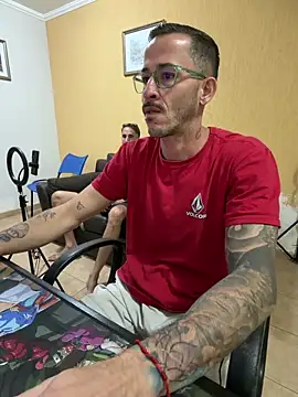 Lucasjandre online show from June 1, 2026, 9:58 pm