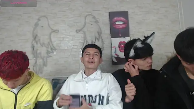 axel milo kairo and noa online show from November 22, 2025, 4:11 am