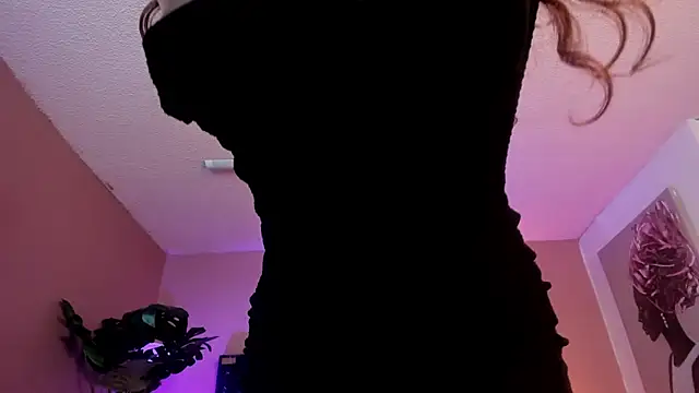 Velvet Dreamss online show from July 6, 2026, 3:14 pm