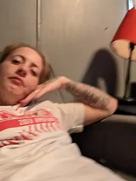 sexxxilexxxi44 online show from May 26, 2026, 3:54 pm