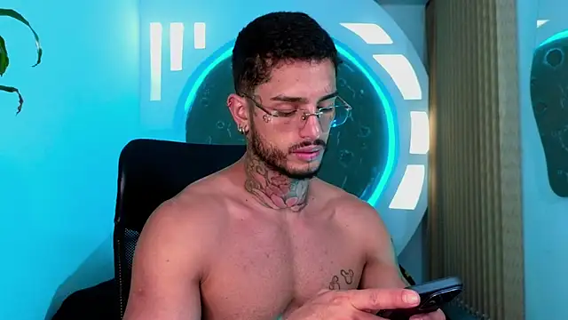 Alanrodgers online show from December 23, 2025, 4:34 am