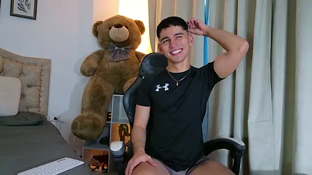 estebanperez 26 online show from July 6, 2026, 11:17 am