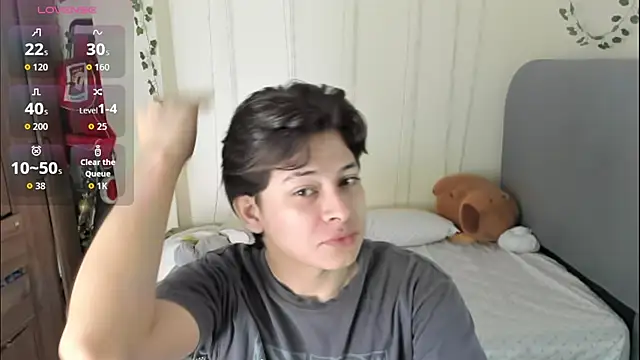 Snapshot of Felix_kitty chatting on March 6, 2026, 7:20 pm Felix kitty online show from March 6, 2026, 7:20 pm