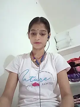 Mohnicute online show from July 28, 2026, 5:56 pm
