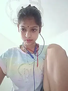 Mohnicute online show from June 28, 2026, 7:31 pm