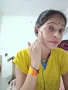 Mohnicute online show from July 1, 2026, 6:52 pm